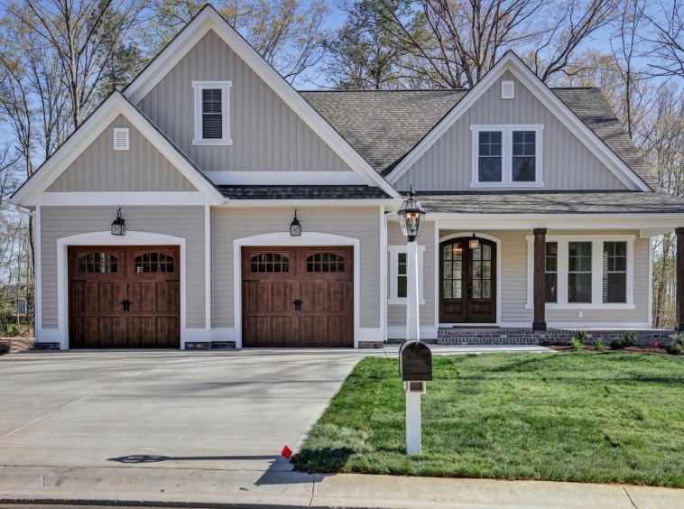 The_Bexley_ExteriorFront2